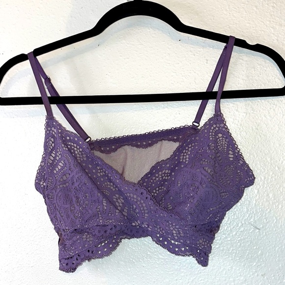 Victoria’s Secret purple lace bralette crisscross front size medium D1 - Picture 1 of 4